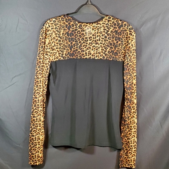 Leopard Top - Picture 2 of 3